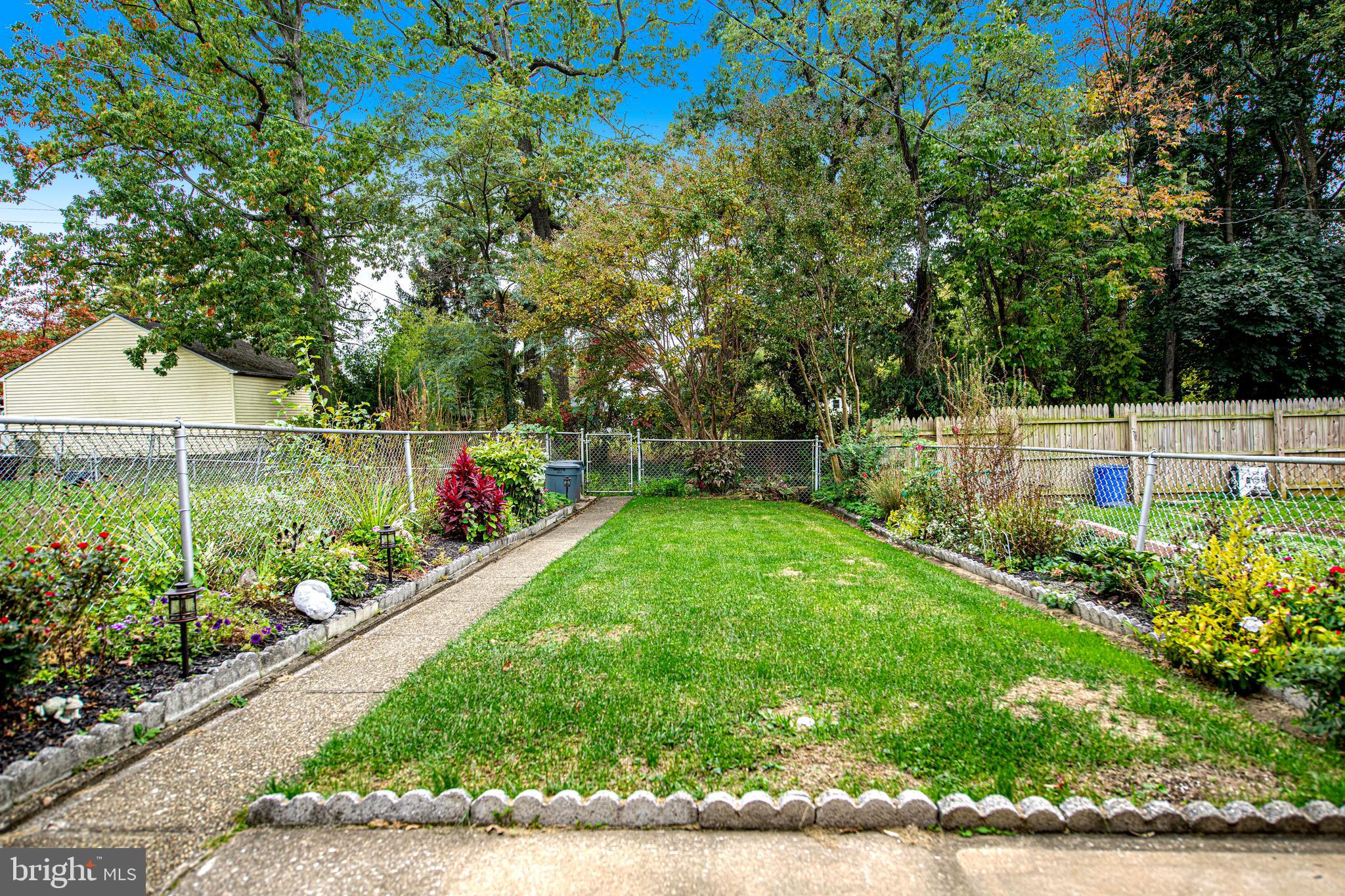 OAKLEIGH MANOR - Residential