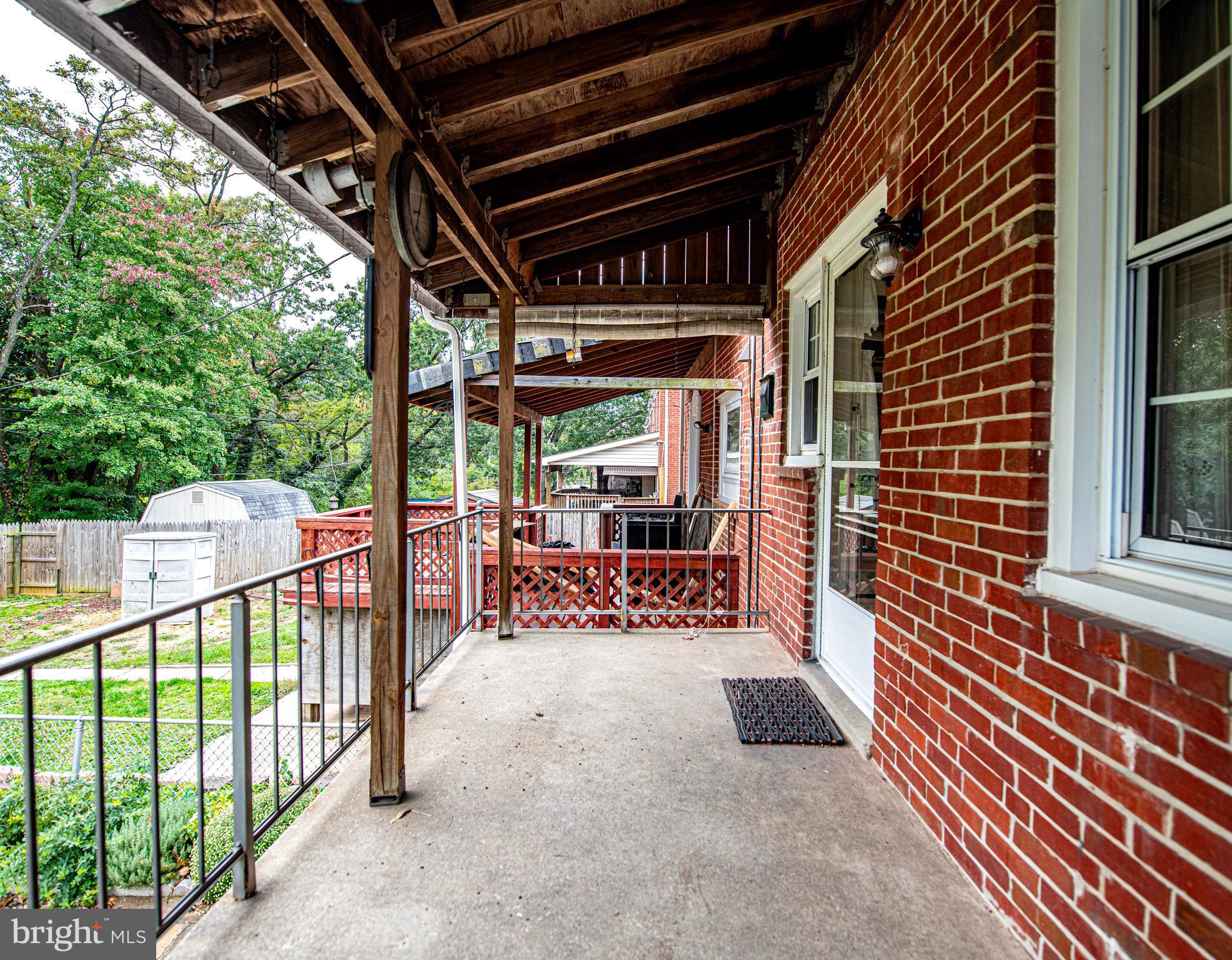 OAKLEIGH MANOR - Residential