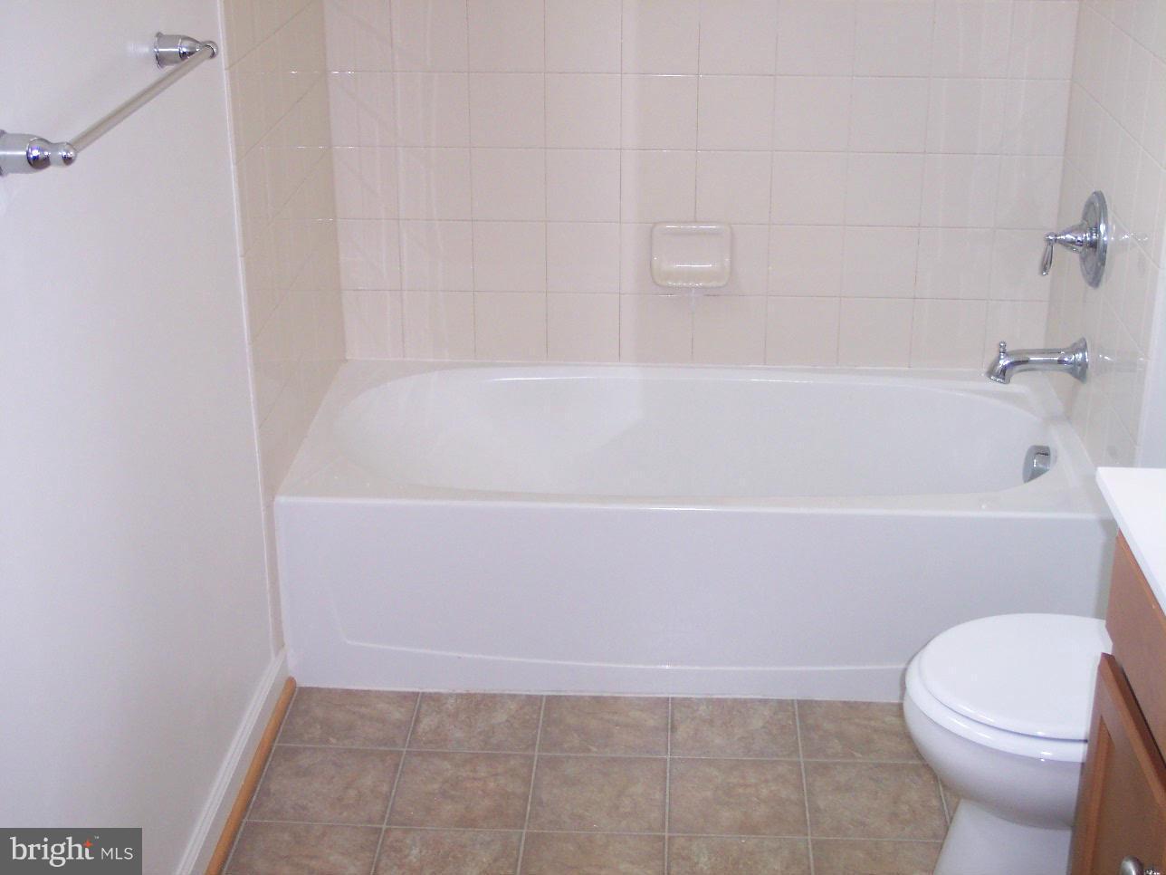 PORT POTOMAC - Residential Lease