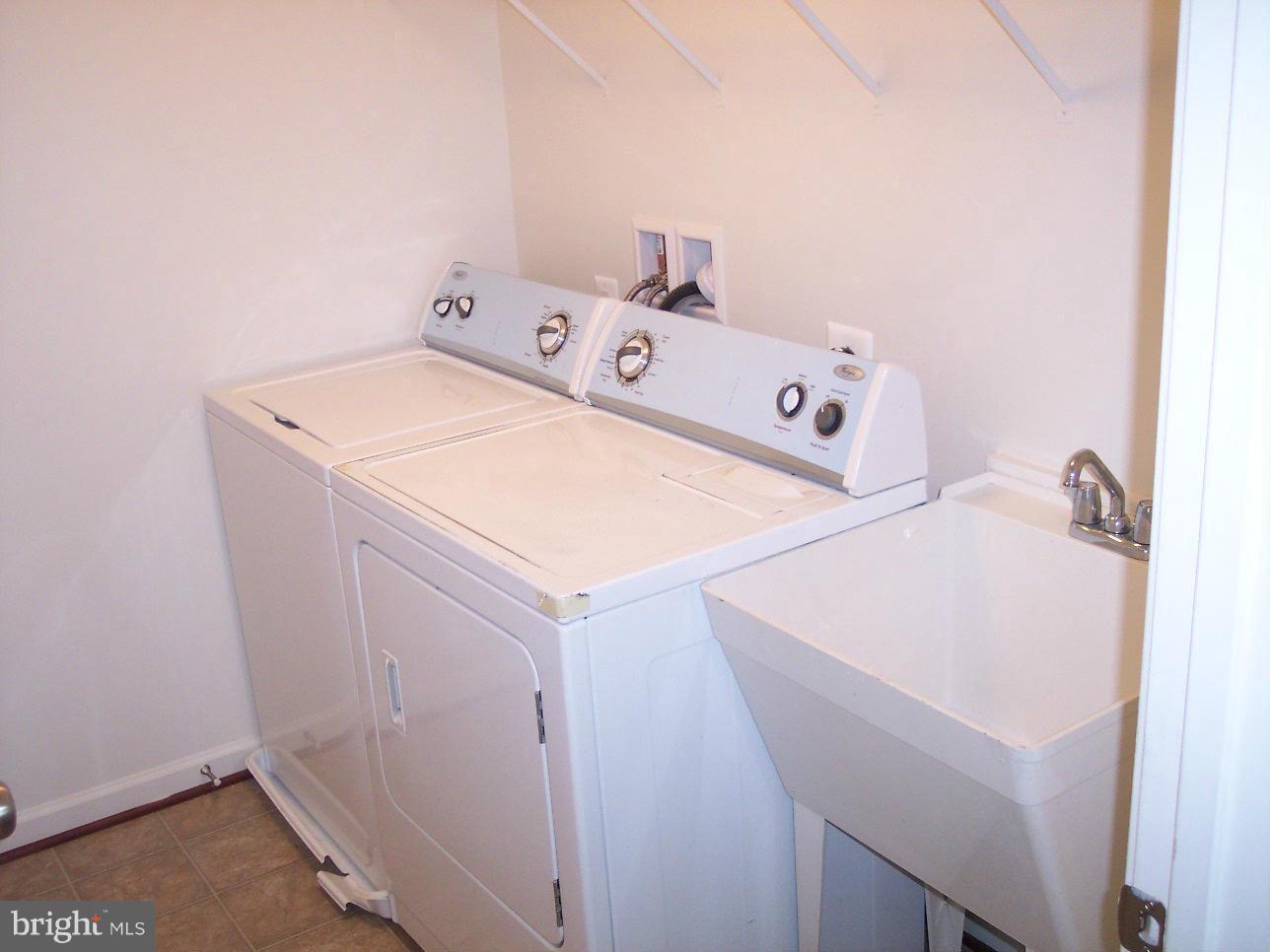 PORT POTOMAC - Residential Lease