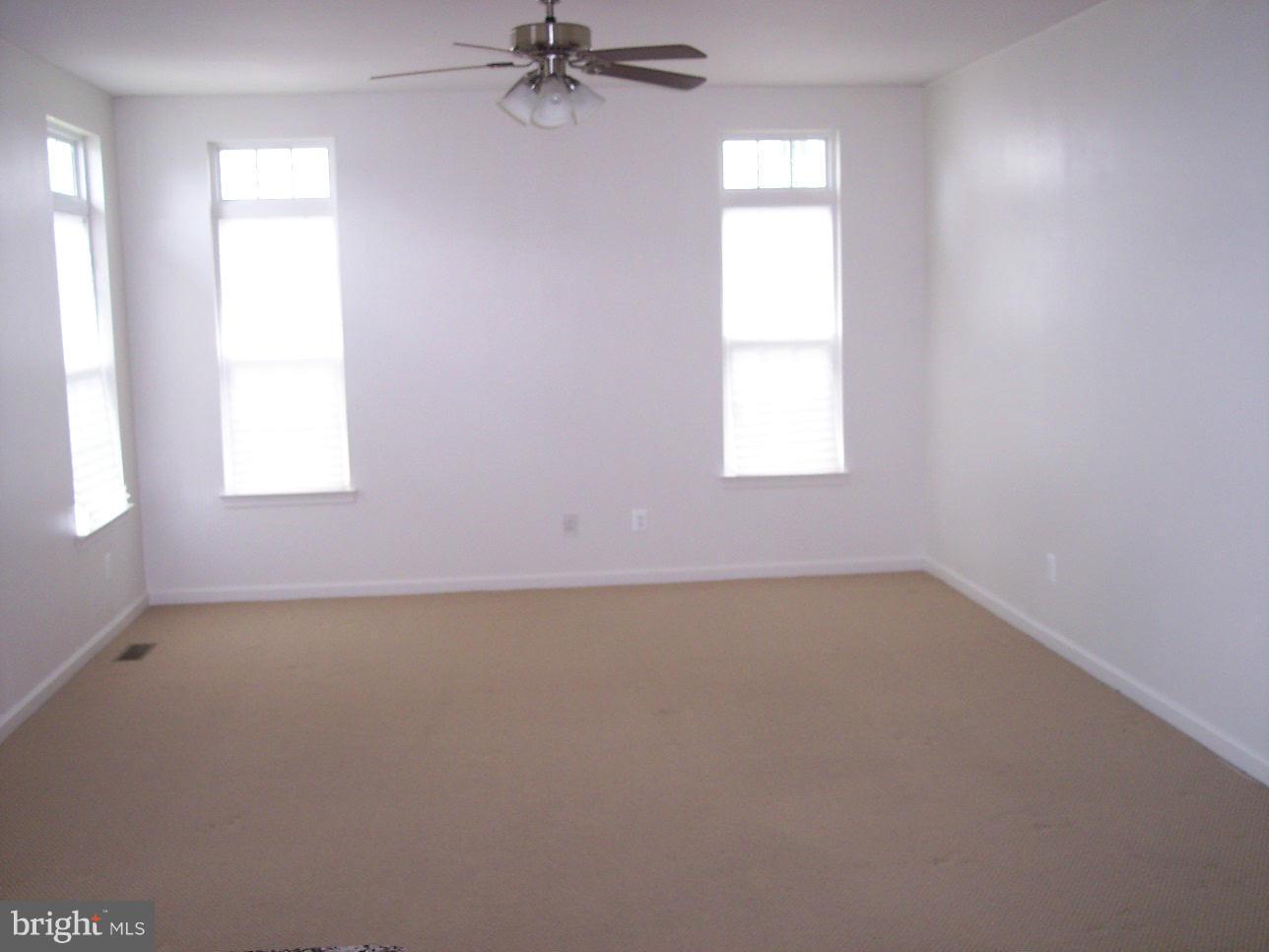 PORT POTOMAC - Residential Lease