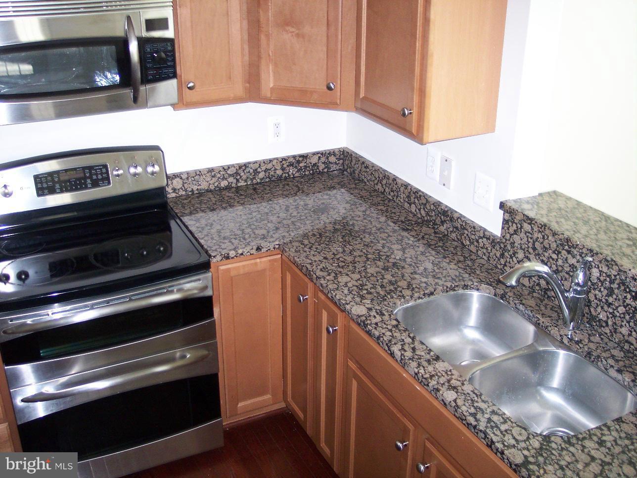 PORT POTOMAC - Residential Lease