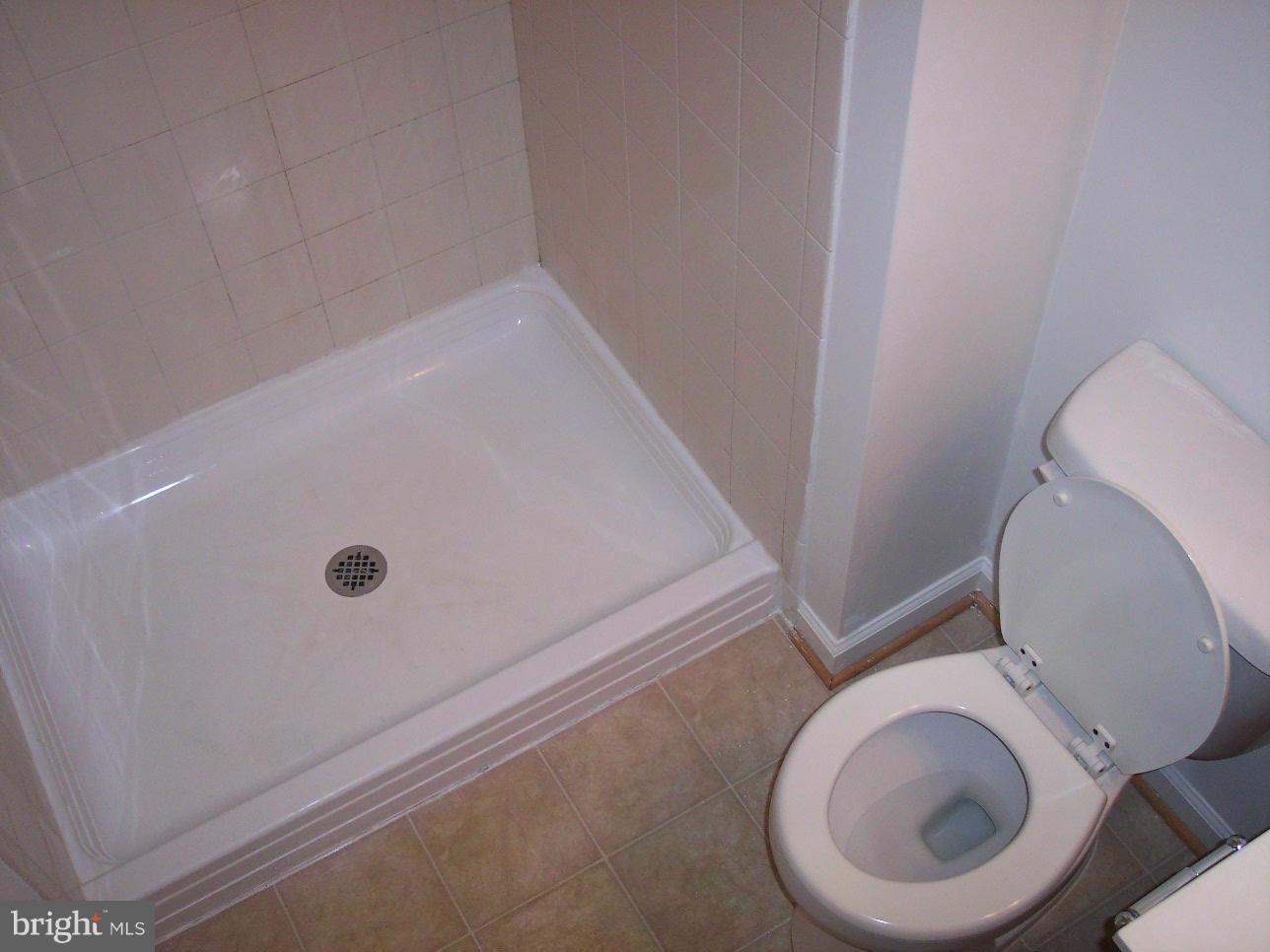 PORT POTOMAC - Residential Lease