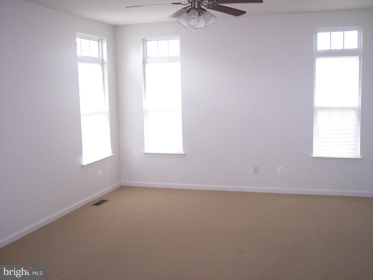 PORT POTOMAC - Residential Lease