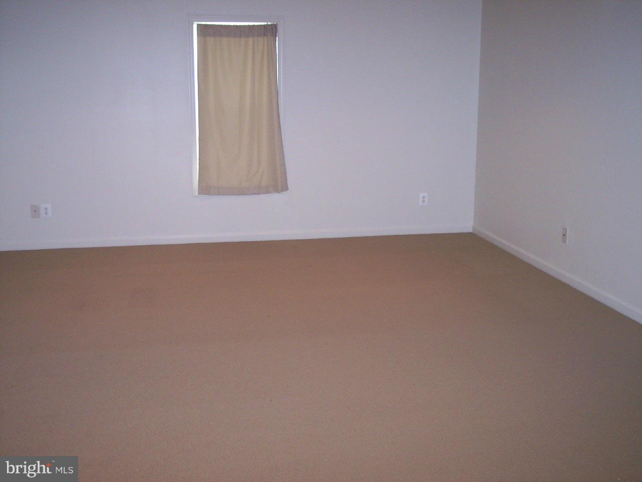 PORT POTOMAC - Residential Lease