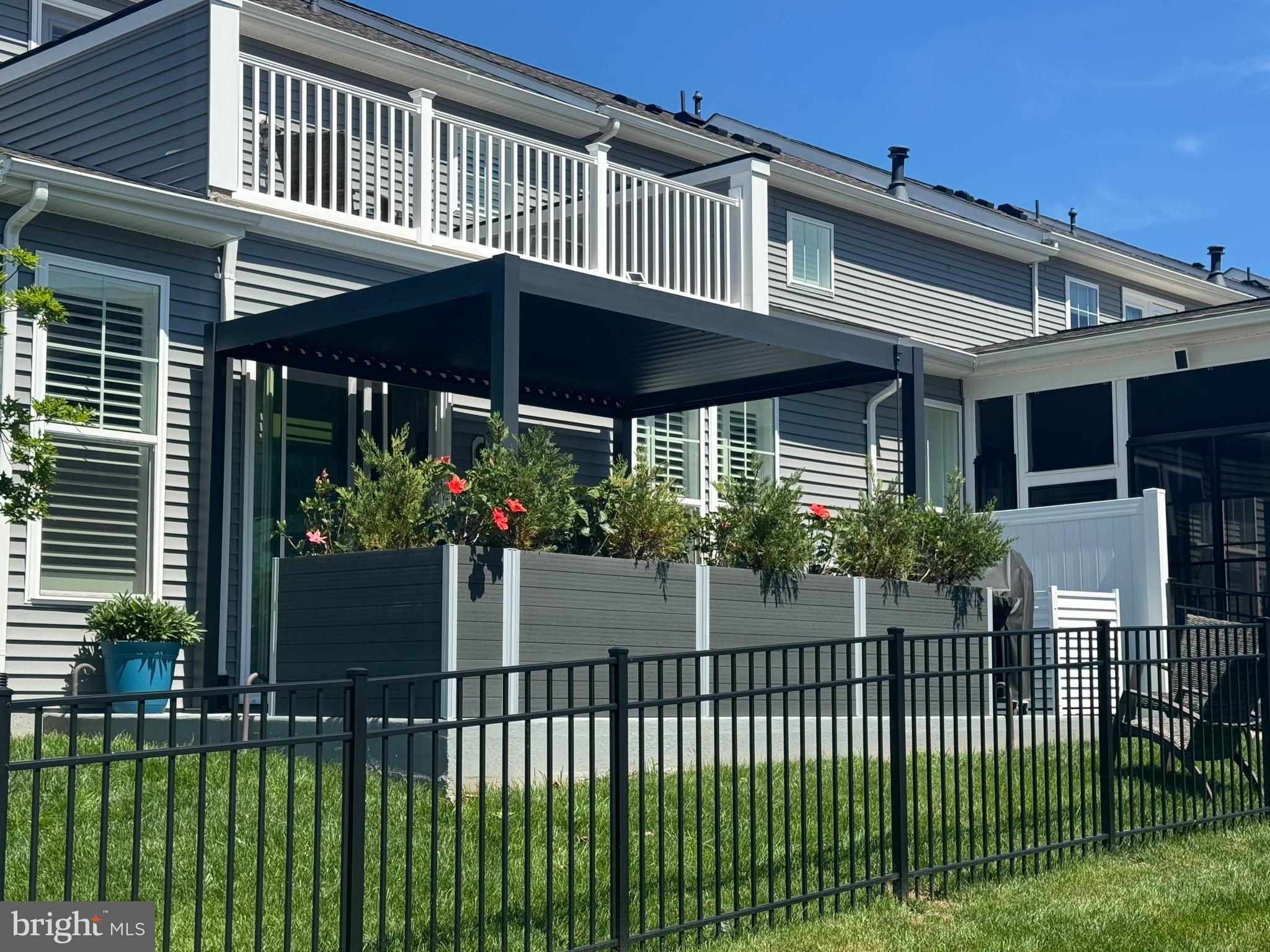 POLAND HILL - Residential