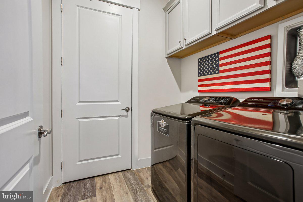 POLAND HILL - Residential