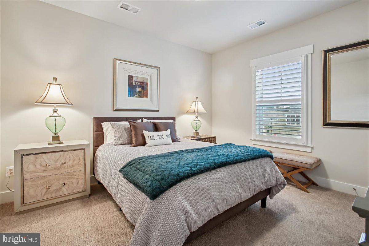 POLAND HILL - Residential