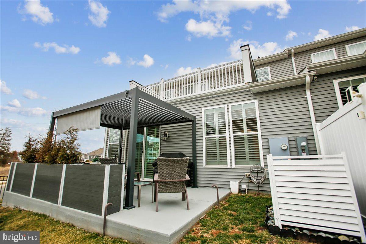 POLAND HILL - Residential