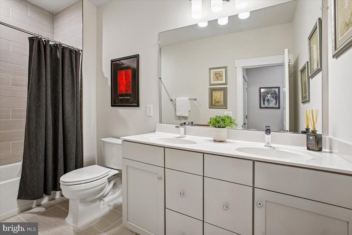 POLAND HILL - Residential