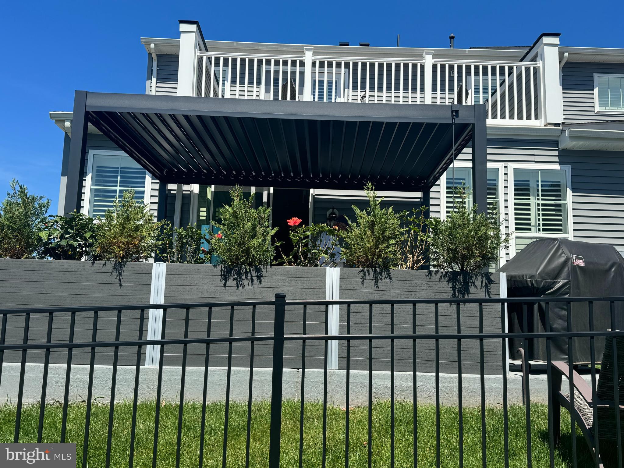 POLAND HILL - Residential