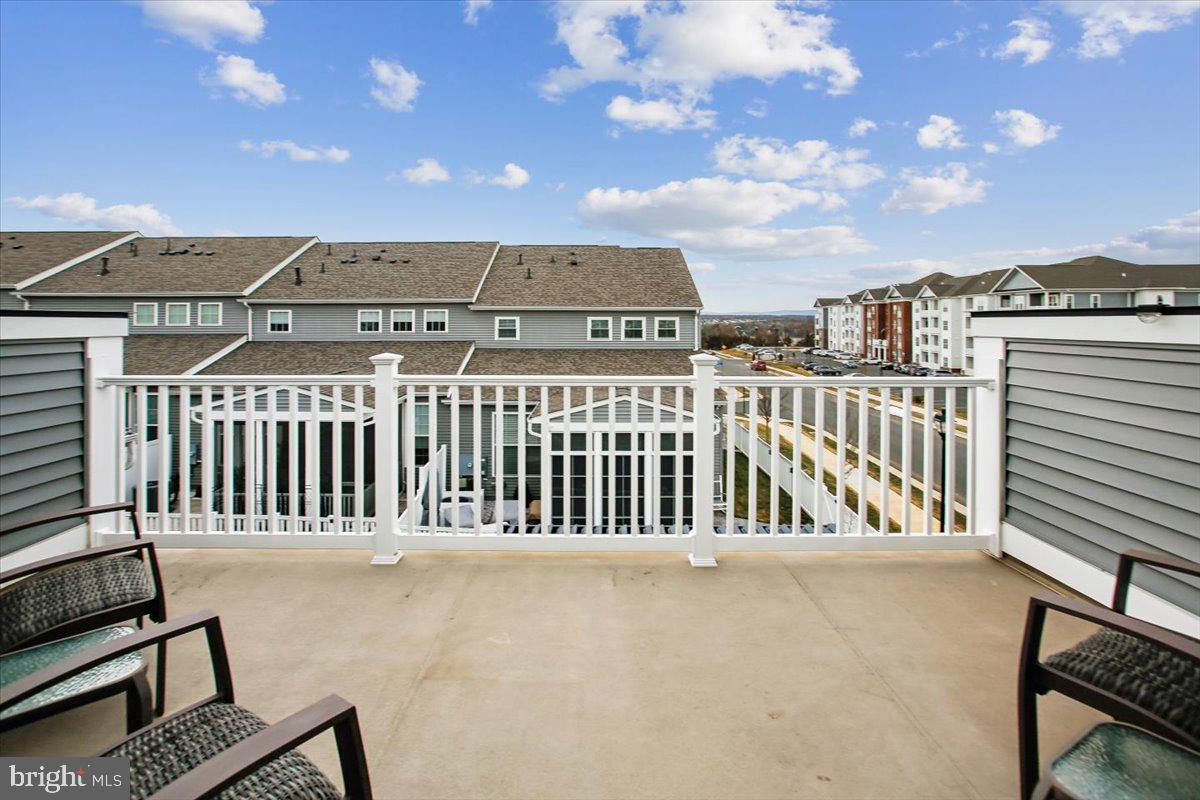 POLAND HILL - Residential