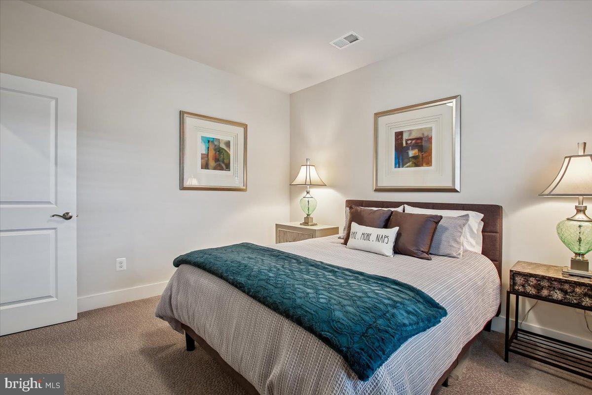 POLAND HILL - Residential