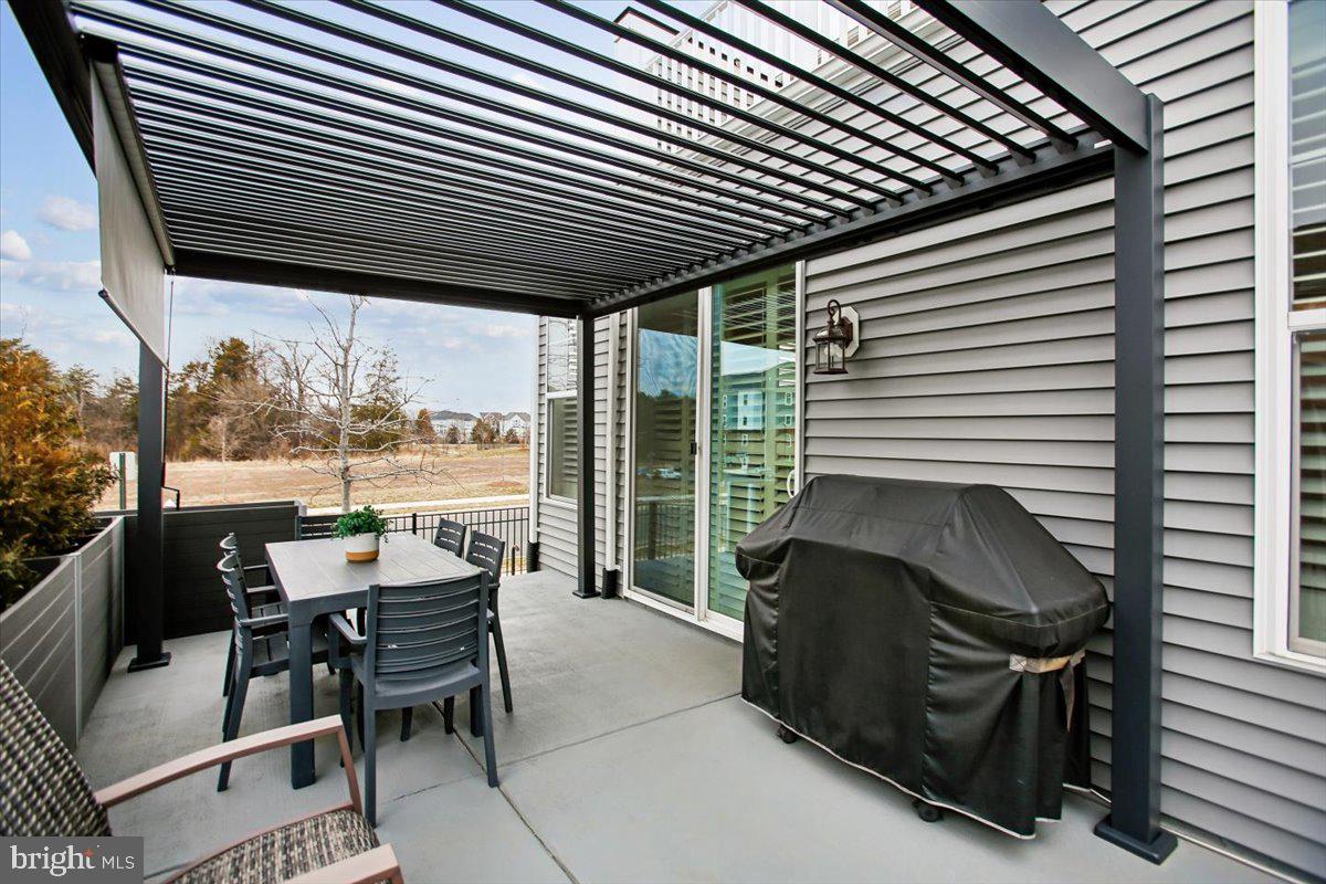 POLAND HILL - Residential