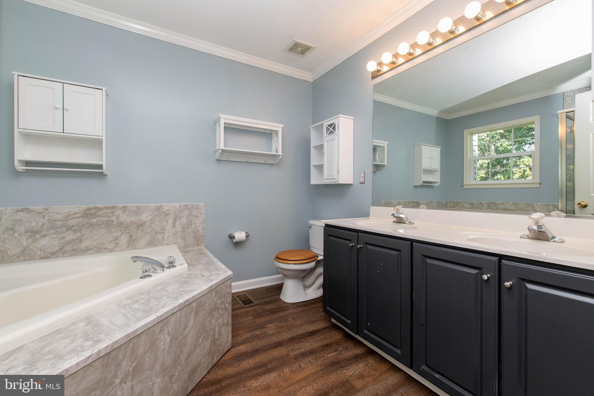 WOODS LANDING - Residential Lease