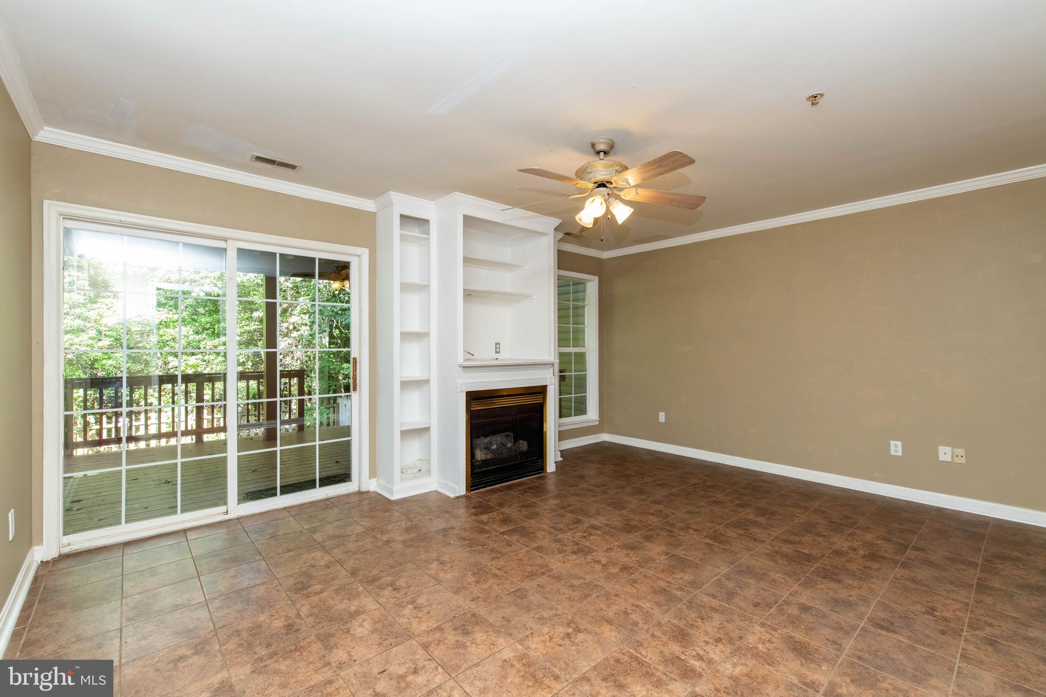 WOODS LANDING - Residential Lease