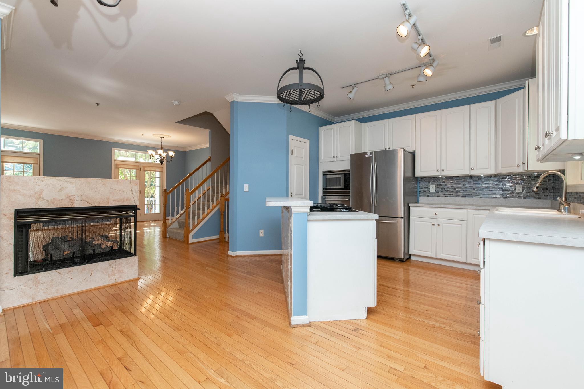 WOODS LANDING - Residential Lease