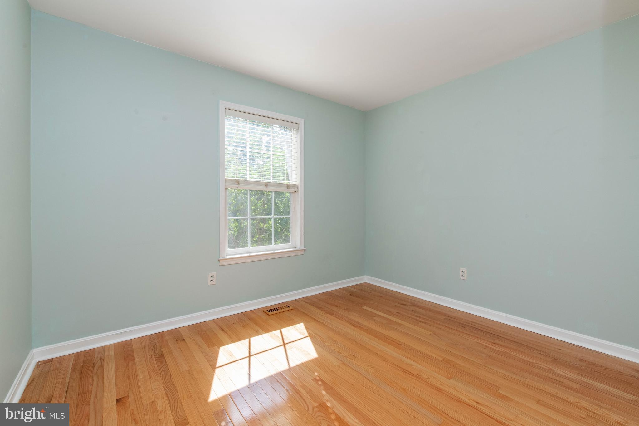 WOODS LANDING - Residential Lease