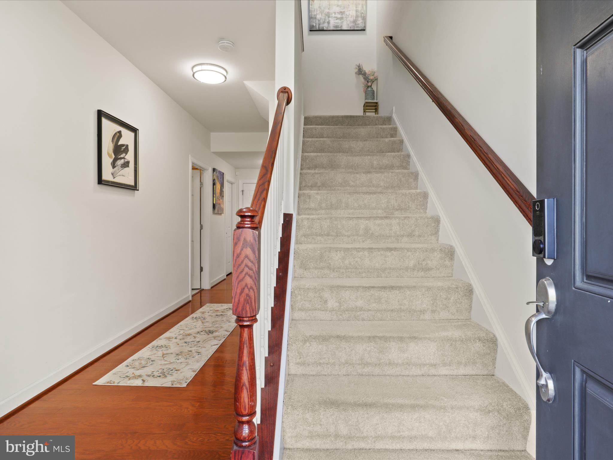 1652 LISMORE TERRACE NE