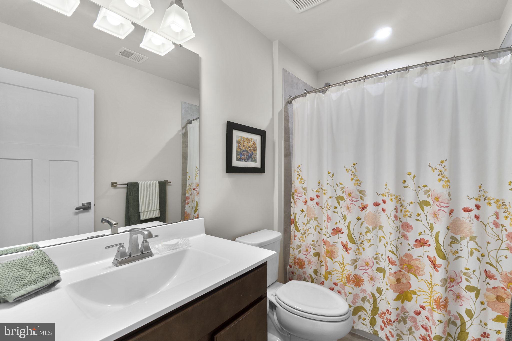 BLOOMFIELDS - Residential