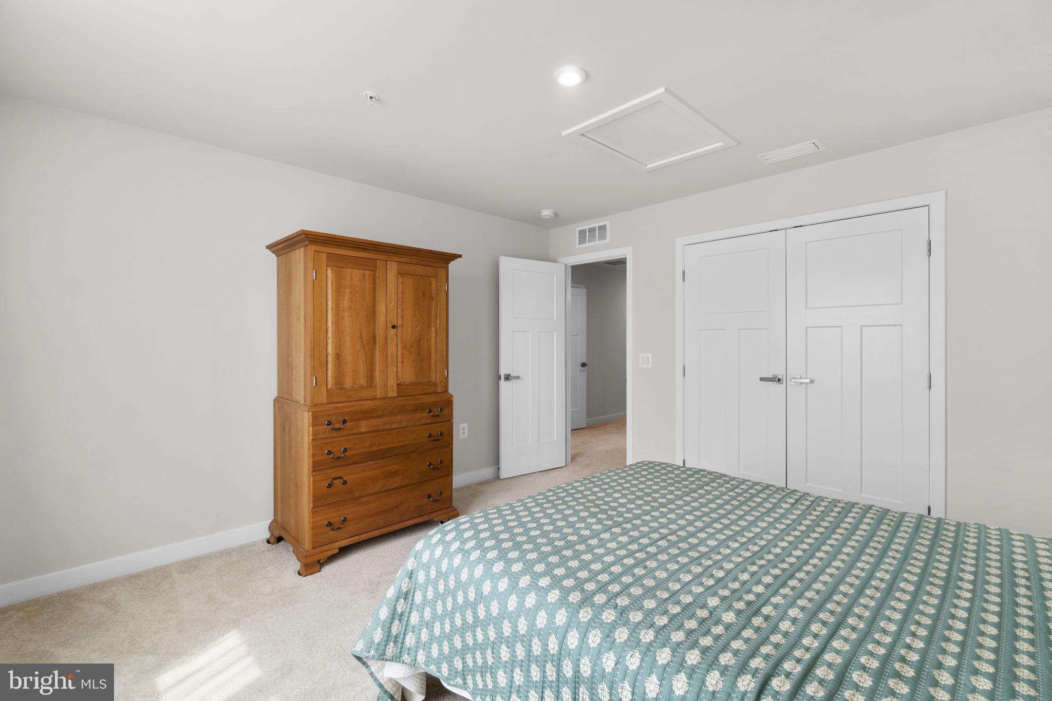 BLOOMFIELDS - Residential
