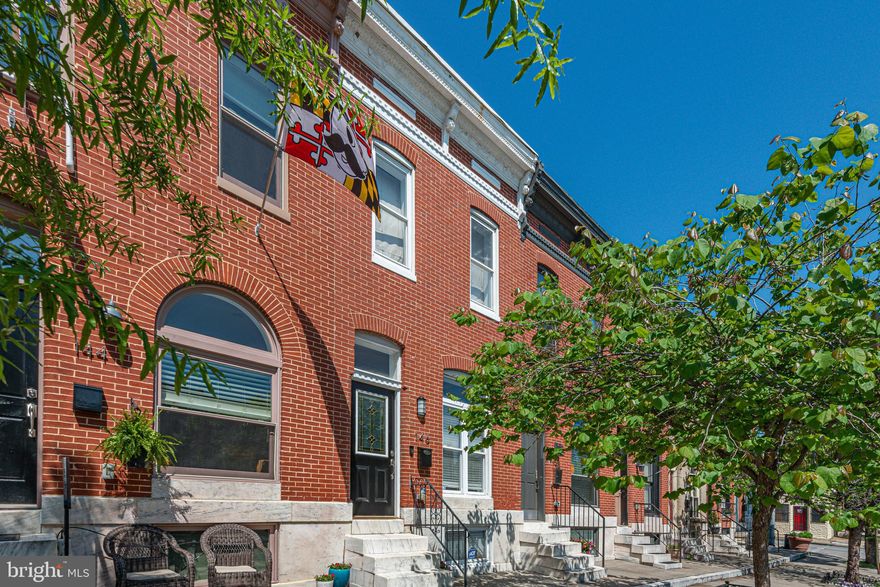 Lovely 2 Bedroom, 3 Full Bath town home with exposed brick wall on 1st & 2nd levels, 1.5" thick pine wood flooring on main level & upstairs hallway, crown molding in main level, Master bedroom, and 2nd floor common area. Upgraded kitchen with stainless steel appliances, breakfast bar, and separate dining area.Master bath with dual shower head and 2nd floor guest bath with Jacuzzi Tub. 3rd full bath in basement ideal for separate living space or roommate situation.