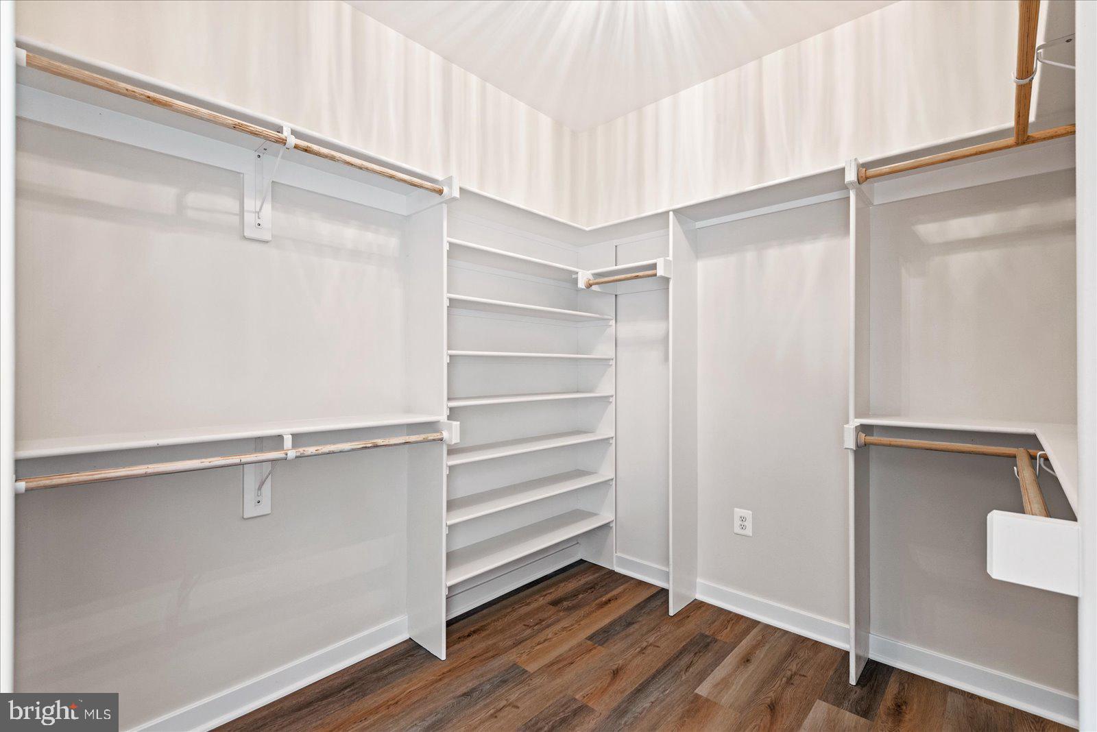 THE POINT - Residential