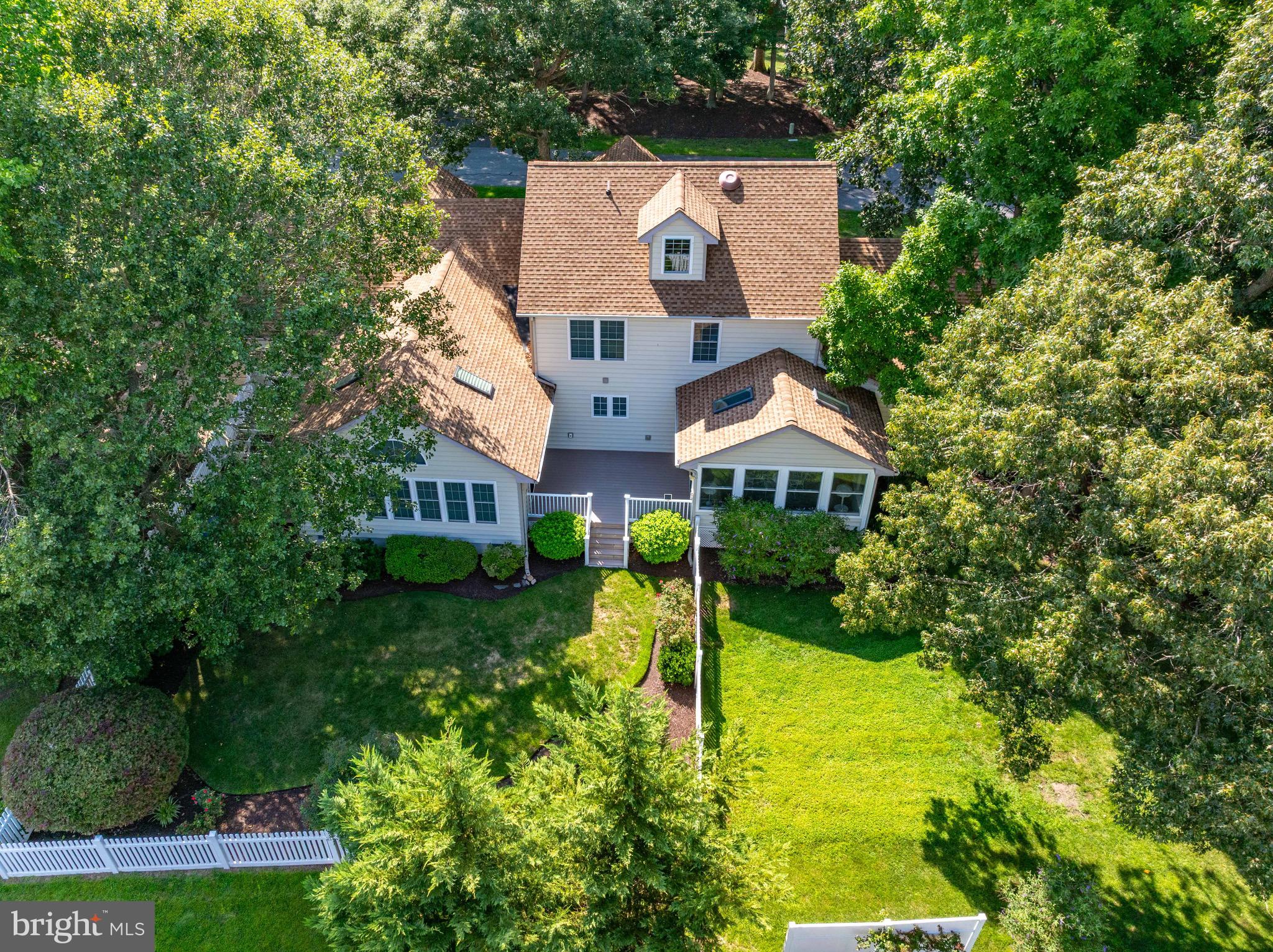 1 TALL OAKS COURT