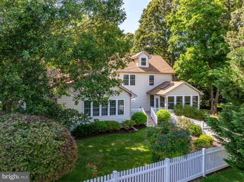 Homes For Sale - 1 Tall Oaks Court<br/> REHOBOTH BEACH, DE 19971