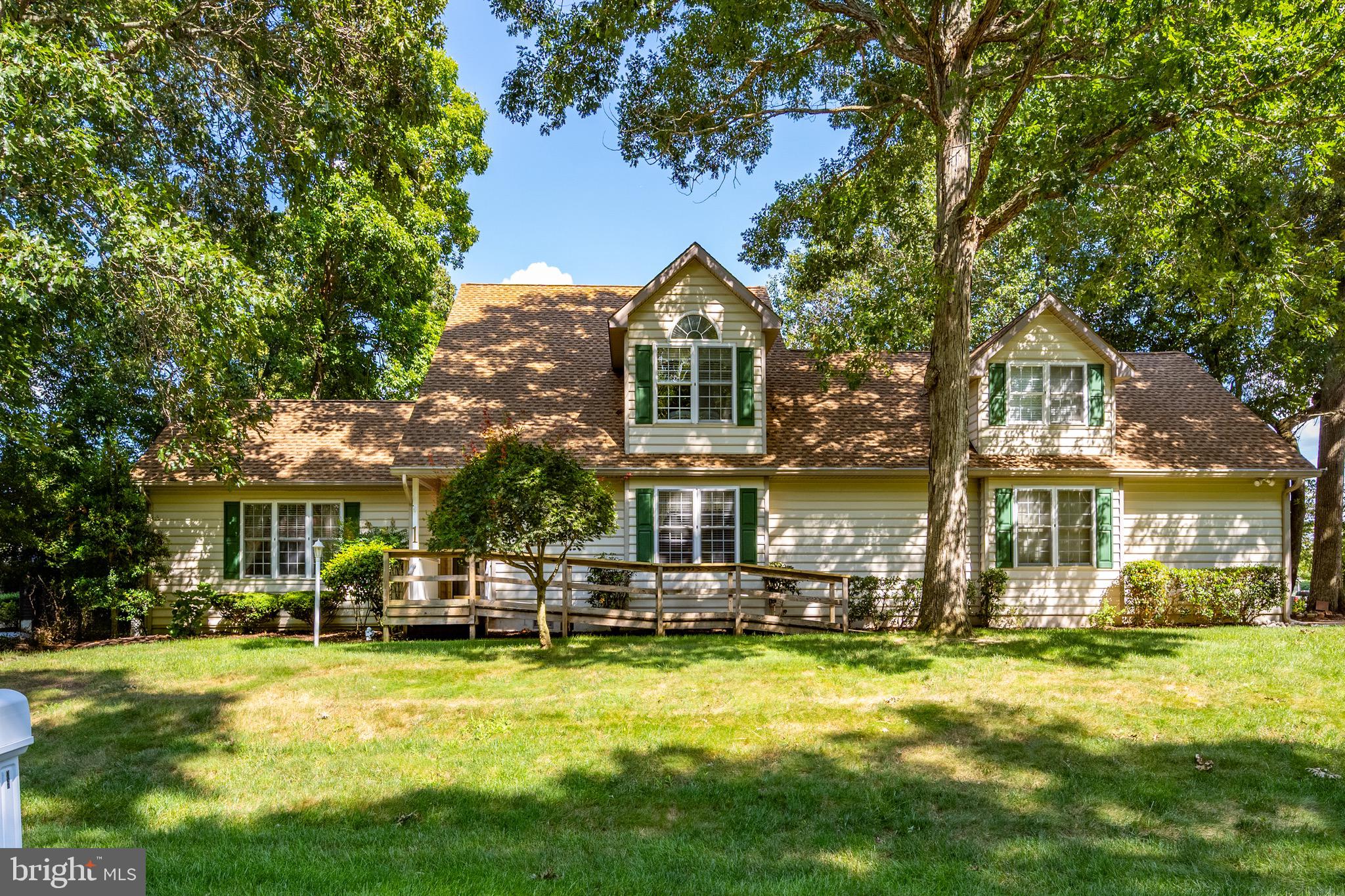 1 TALL OAKS COURT