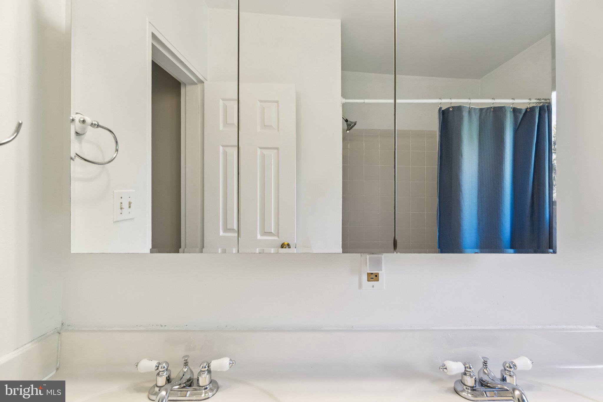 SEMINARY WALK - Residential Lease