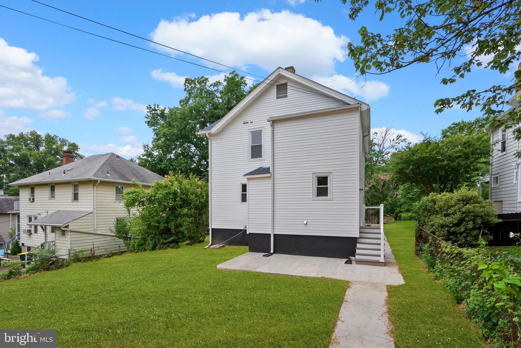 HISTORIC HYATTSVILLE - Residential