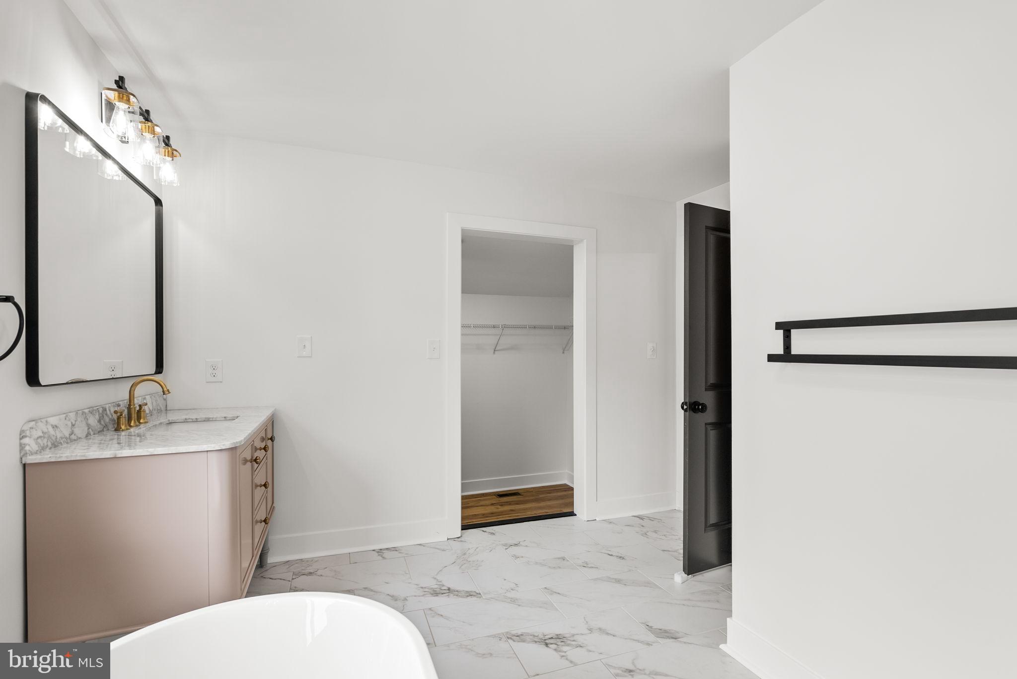 HISTORIC HYATTSVILLE - Residential