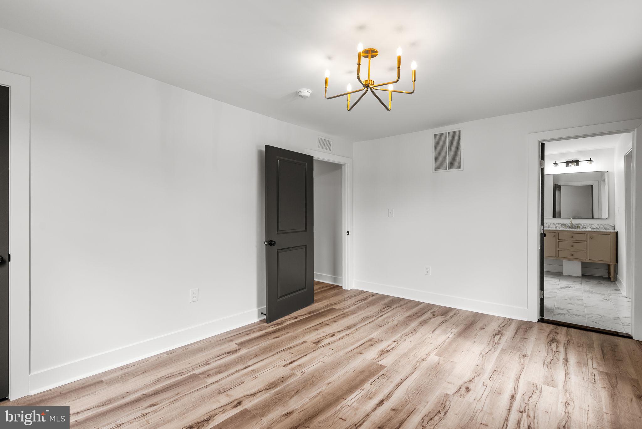 HISTORIC HYATTSVILLE - Residential