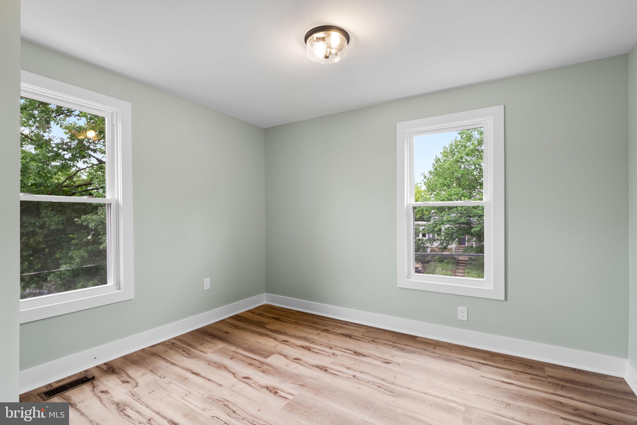 HISTORIC HYATTSVILLE - Residential