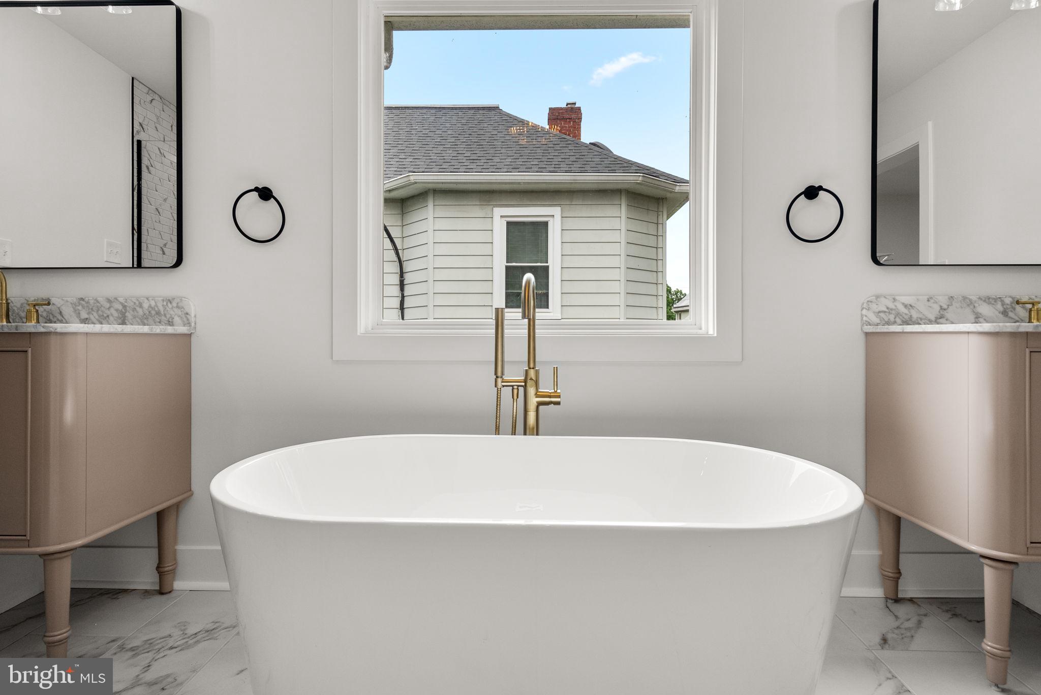 HISTORIC HYATTSVILLE - Residential