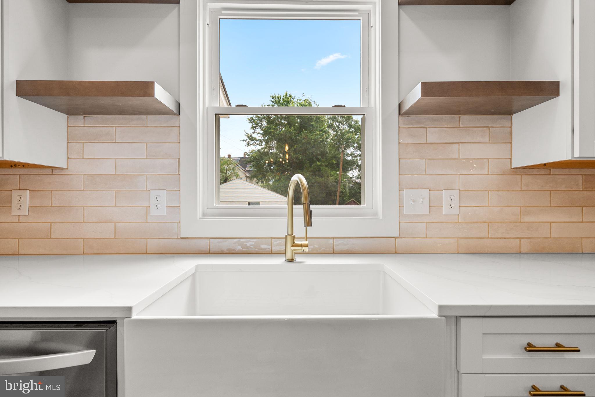 HISTORIC HYATTSVILLE - Residential