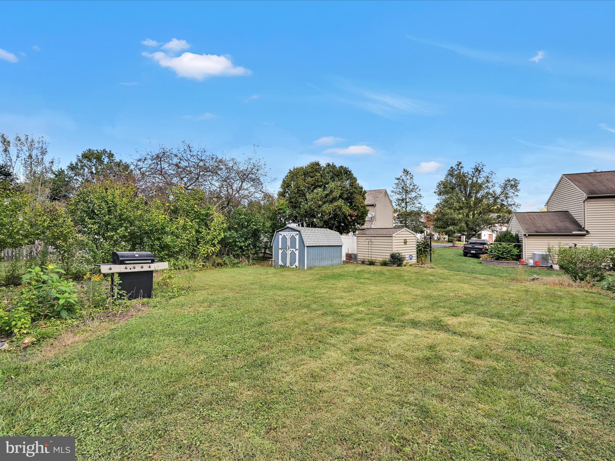 EASTWOOD MEADOWS - Residential