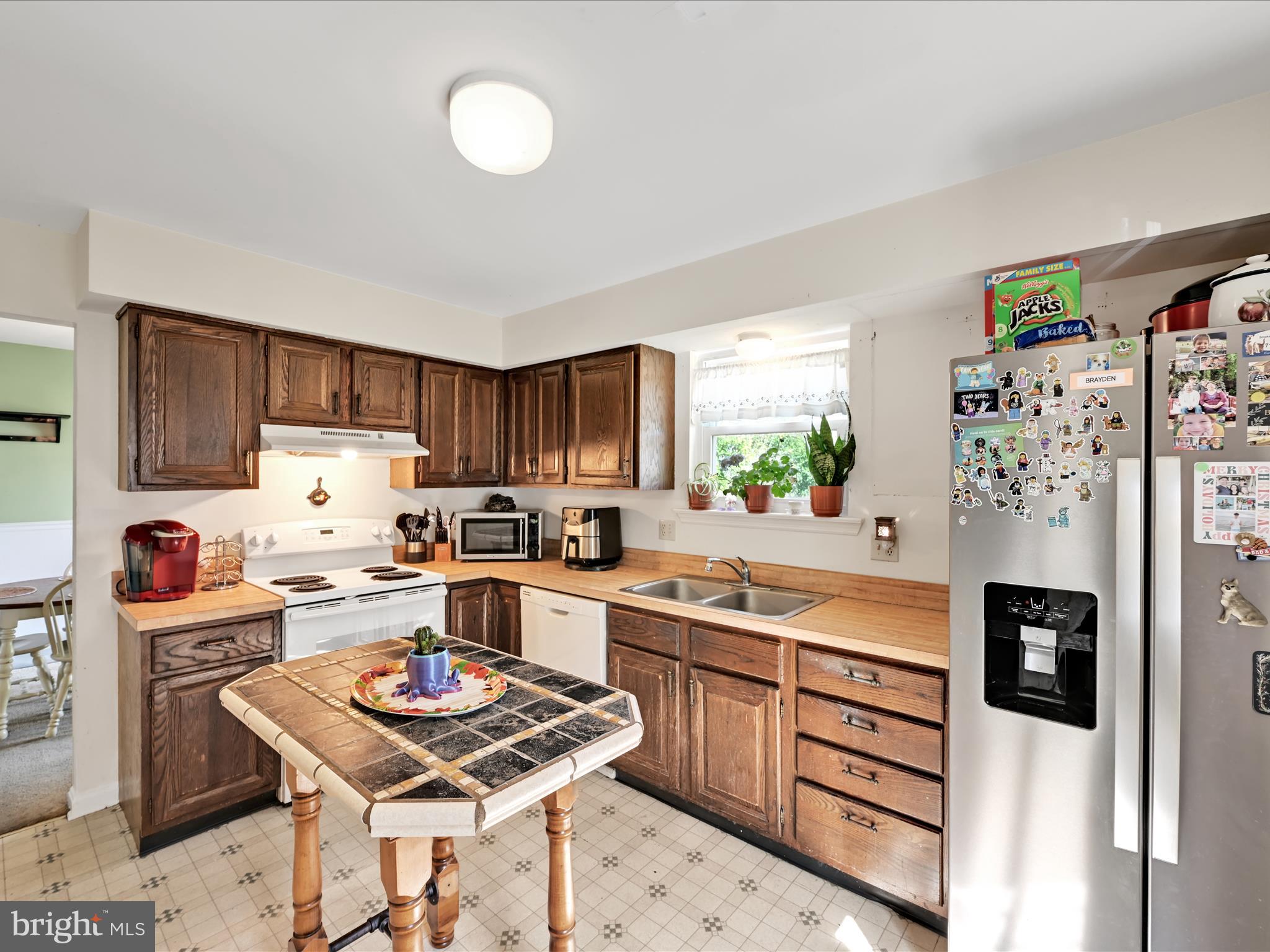 EASTWOOD MEADOWS - Residential