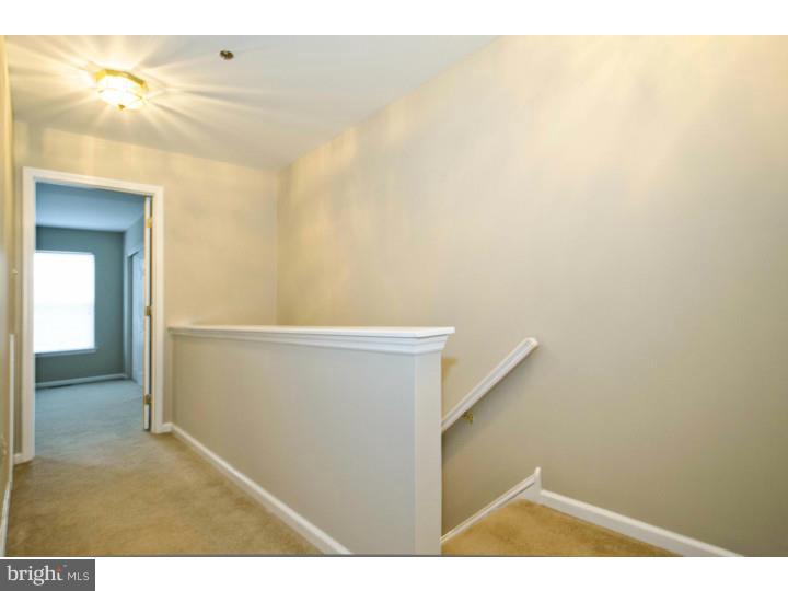 WILLIAMSBURG COMS - Residential
