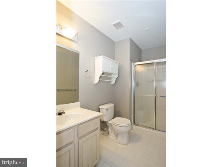 WILLIAMSBURG COMS - Residential