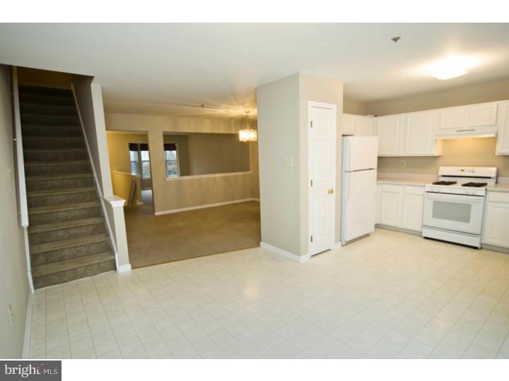 WILLIAMSBURG COMS - Residential
