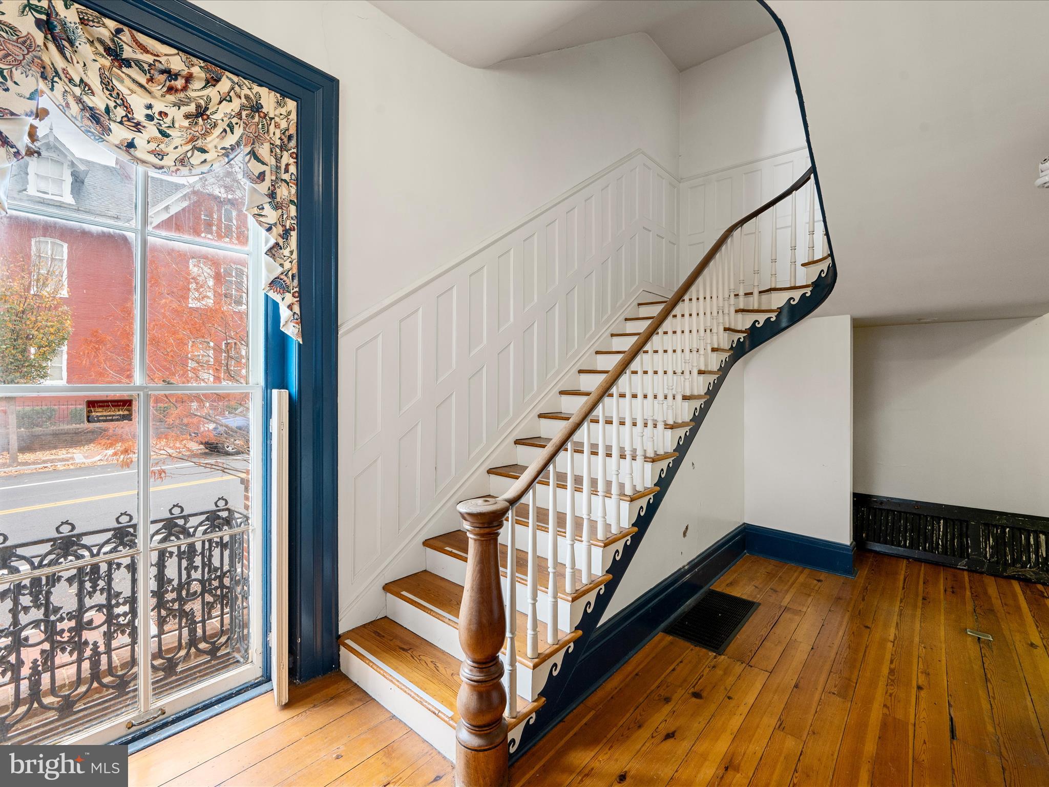 230 W BOSCAWEN STREET