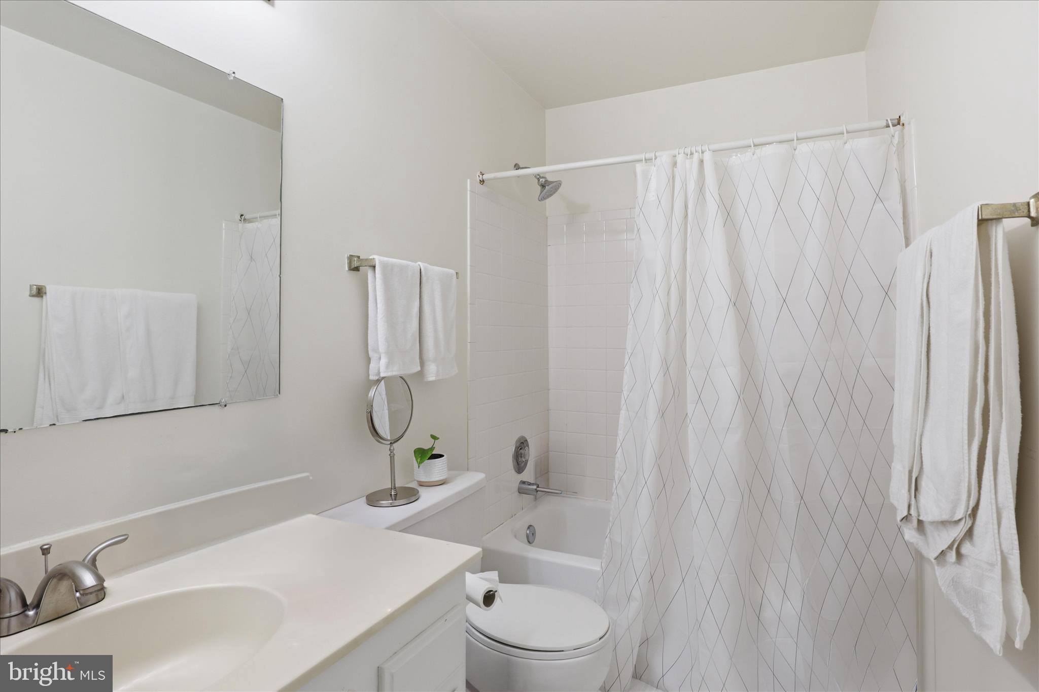 WORTHINGTON WOODS - Residential