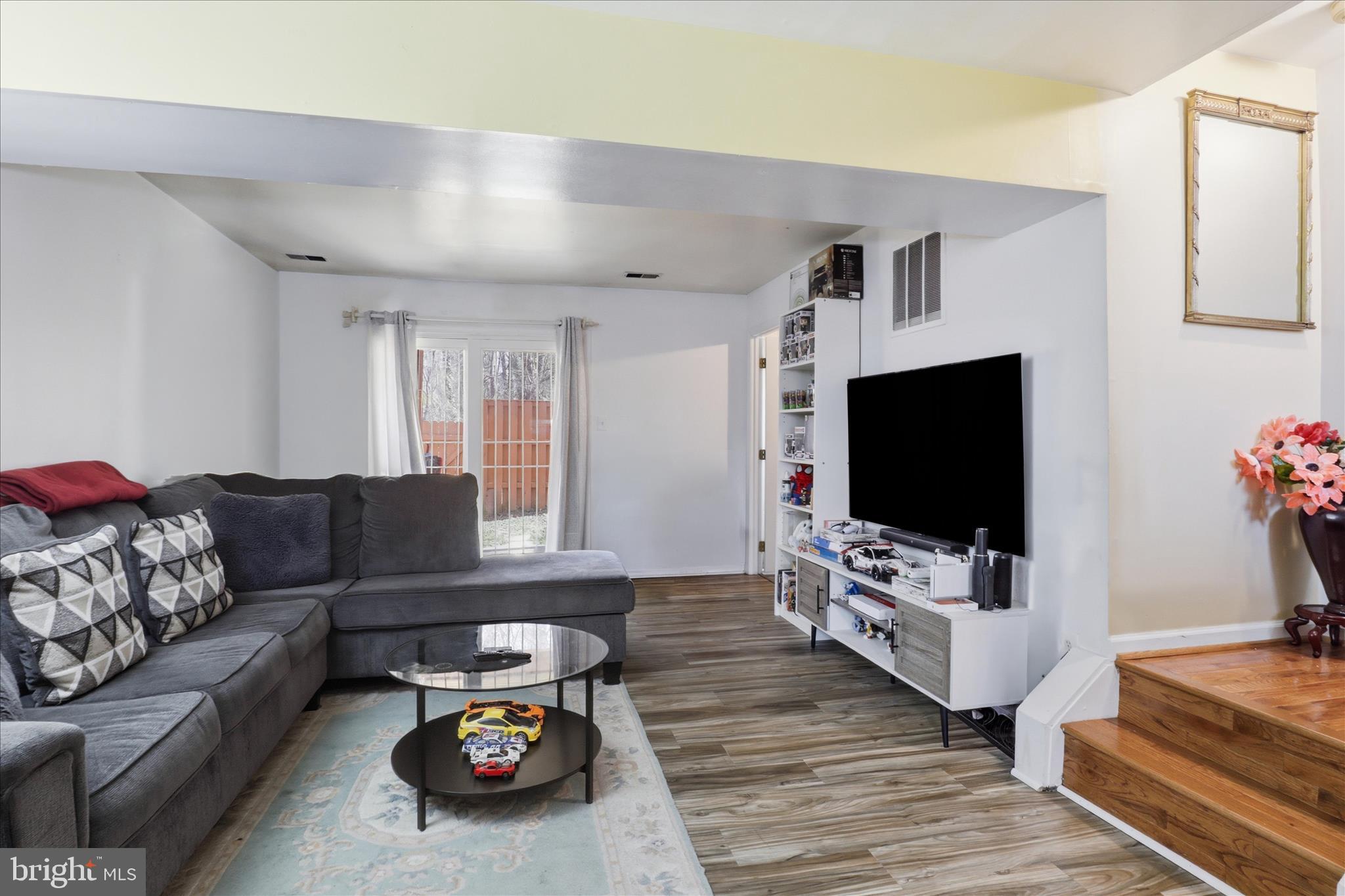 WORTHINGTON WOODS - Residential