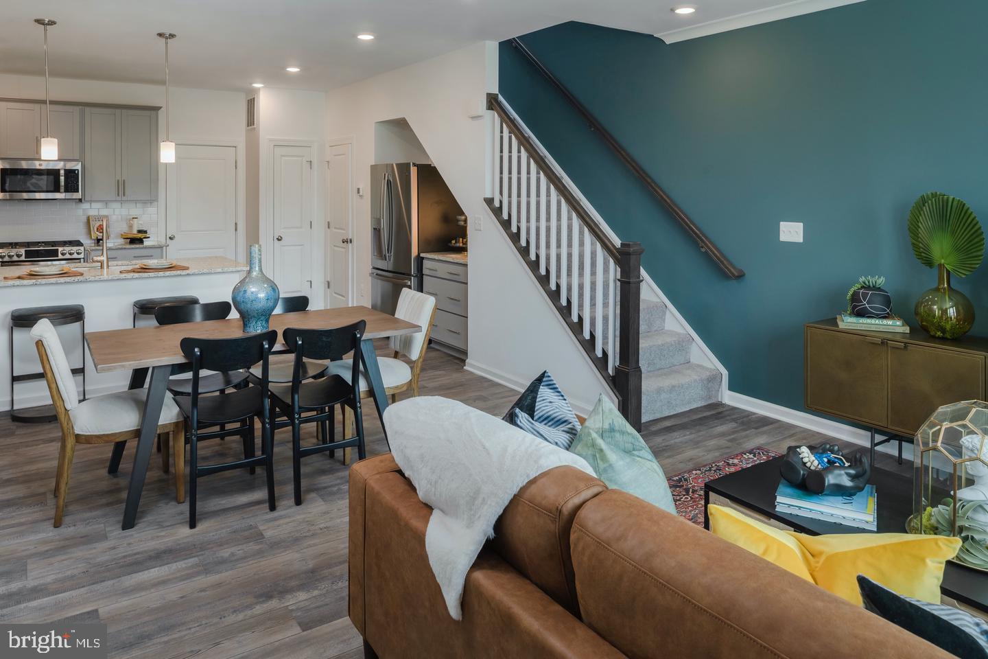 METRO WALK AT MOOREFIELD STATION - Residential