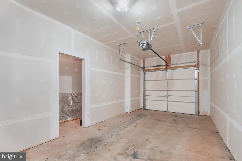 412 Woodcrest Drive SE Unit 412B, Washington, DC 20032