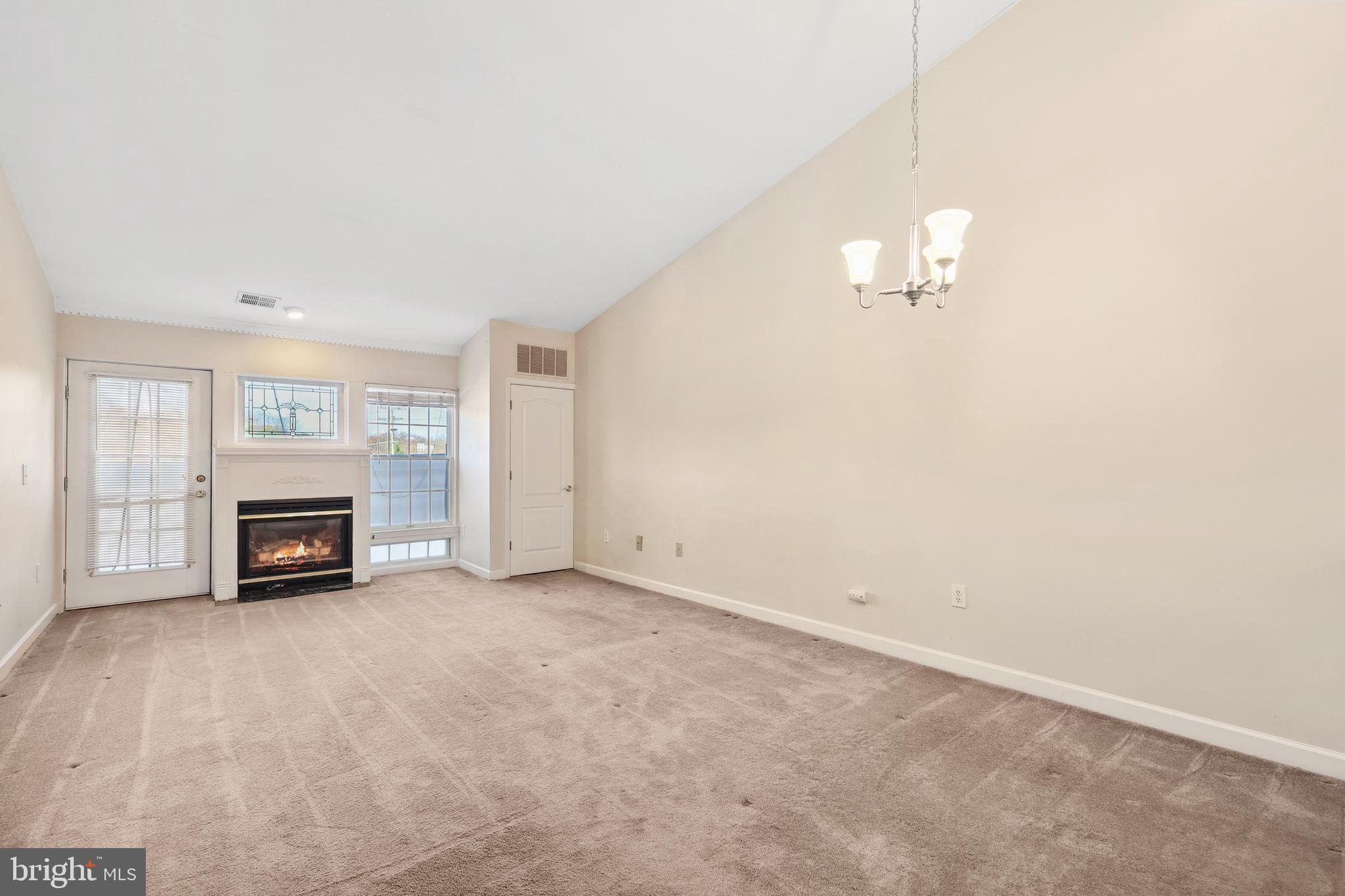 FALLS STATION - Residential