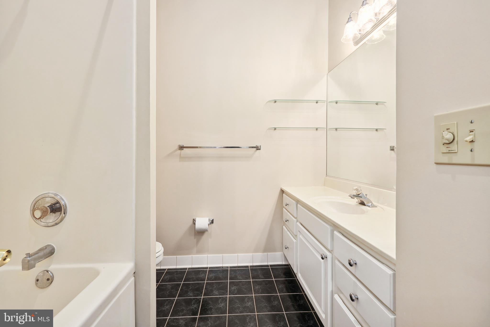 FALLS STATION - Residential