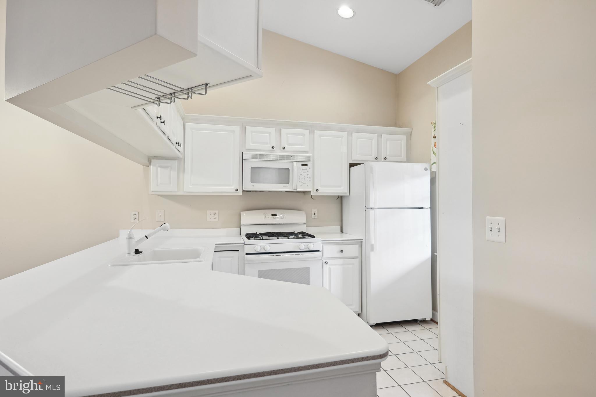 FALLS STATION - Residential